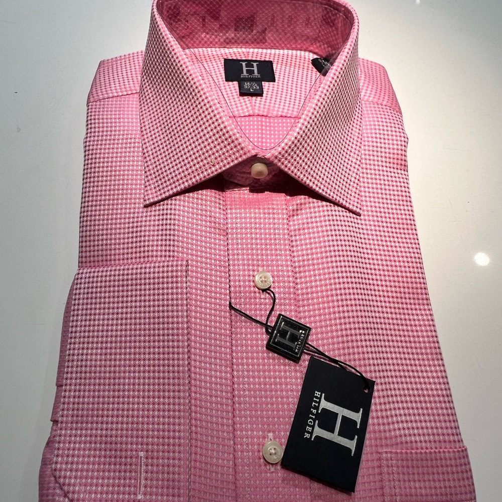 Men Shirt by Hilfiger with cuffs new with tags 16.5 L